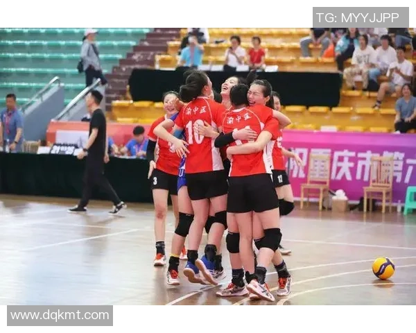 重庆排球队的节奏与风格解析探索排球运动的魅力与发展潜力 重庆排球队的节奏与风格解析探索排球运动的魅力与发展潜力